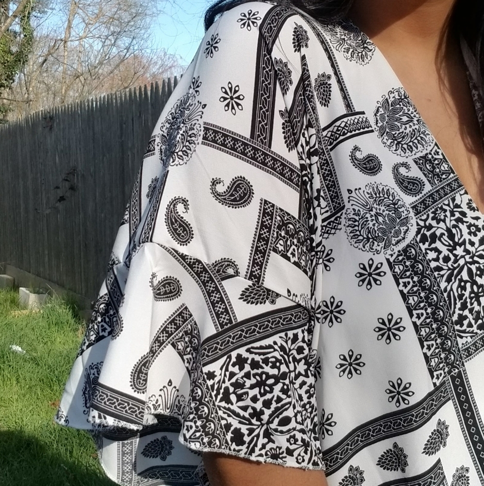 MANDALA KIMONO RUFFLE CARDIGAN IN WHITE - Picture 5 of 10